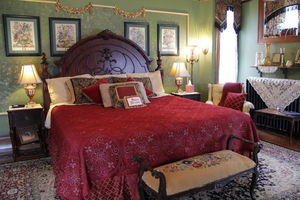 Schuster Mansion Bed & Breakfast Μιλγουόκι Δωμάτιο φωτογραφία